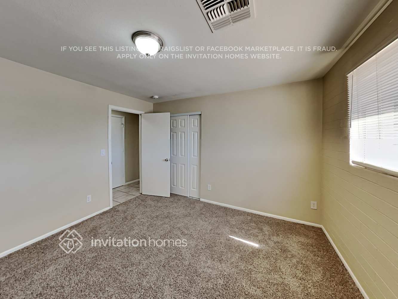 Building Photo - 1314 E Mercer Ln