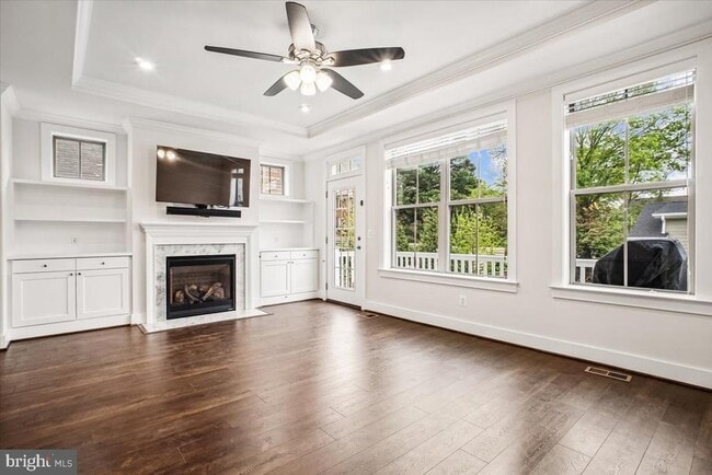 Building Photo - 3016 20th St S