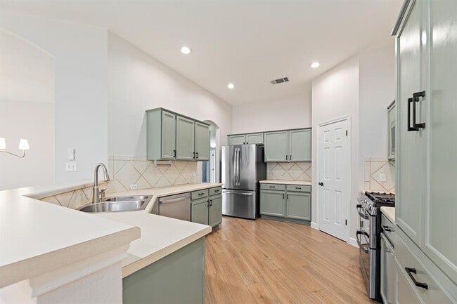 Building Photo - 1816 White Indigo Trail