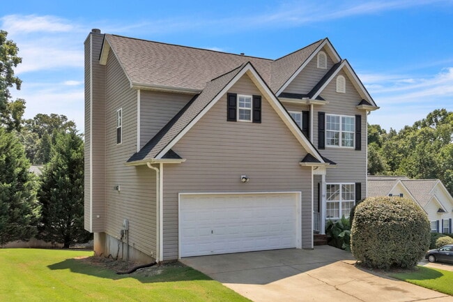Building Photo - Stunning 4-Bed Home with Modern Kitchen, Bonus Space & Pool Access in Long Creek Plantation