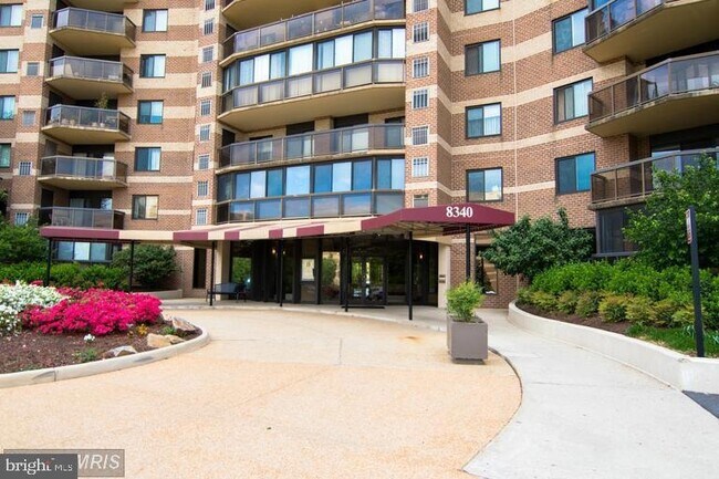 Building Photo - 8340 Greensboro Dr