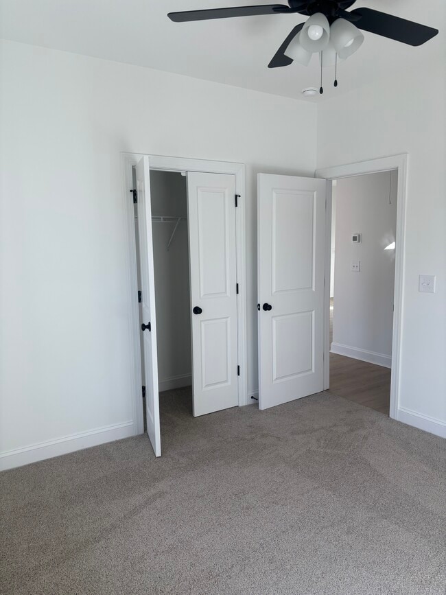 Building Photo - 1077 Gibson St