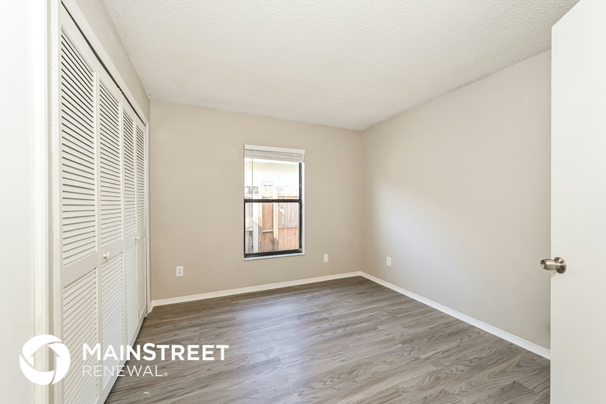 Building Photo - 267 Lakebreeze Cir