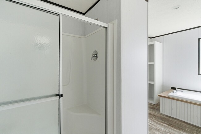 Building Photo - 303 Mesa Rdg