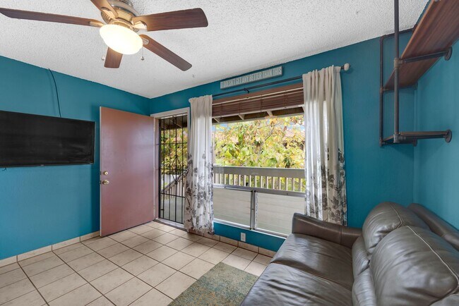 Building Photo - Kihei Manor #202 – Furnished 1BR Condo Steps from The Cove!