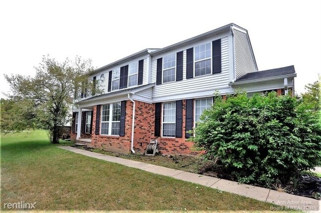 Building Photo - 3268 Monument