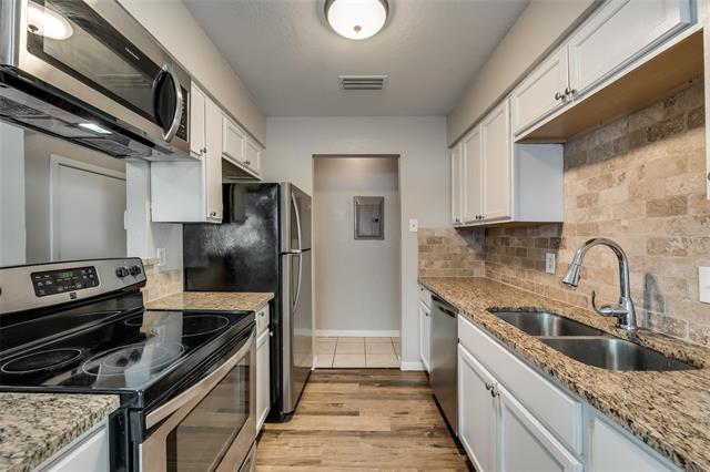 Building Photo - 2240 Tarpley Rd