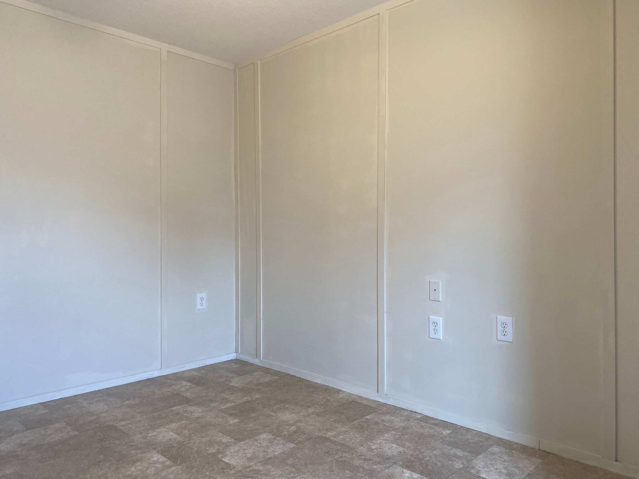 Building Photo - 17020 Meridian Blvd