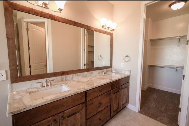 Building Photo - Italian Villages | 3-Bedroom Villa La Vigne (Unfinished Basement)