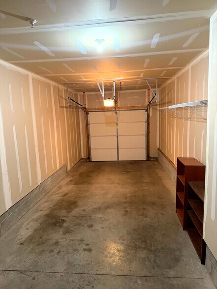 Building Photo - 1204 Admirals Walk Dr