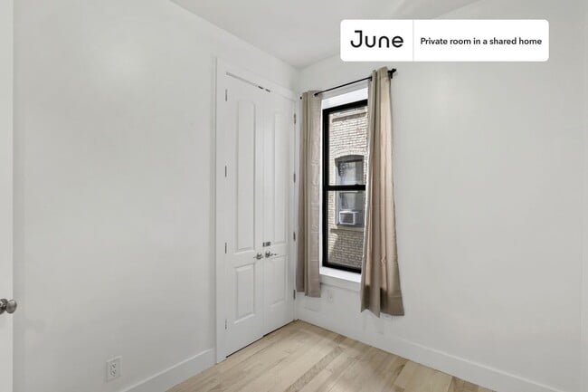 Building Photo - 301 St Nicholas Ave