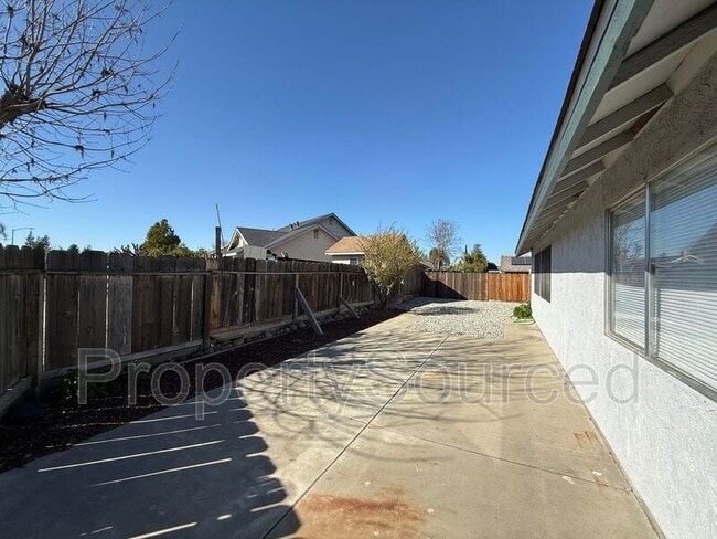 Building Photo - 1177 Chianti Ln