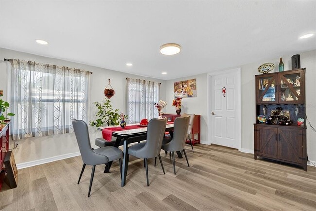 Building Photo - 11761 80th Ave