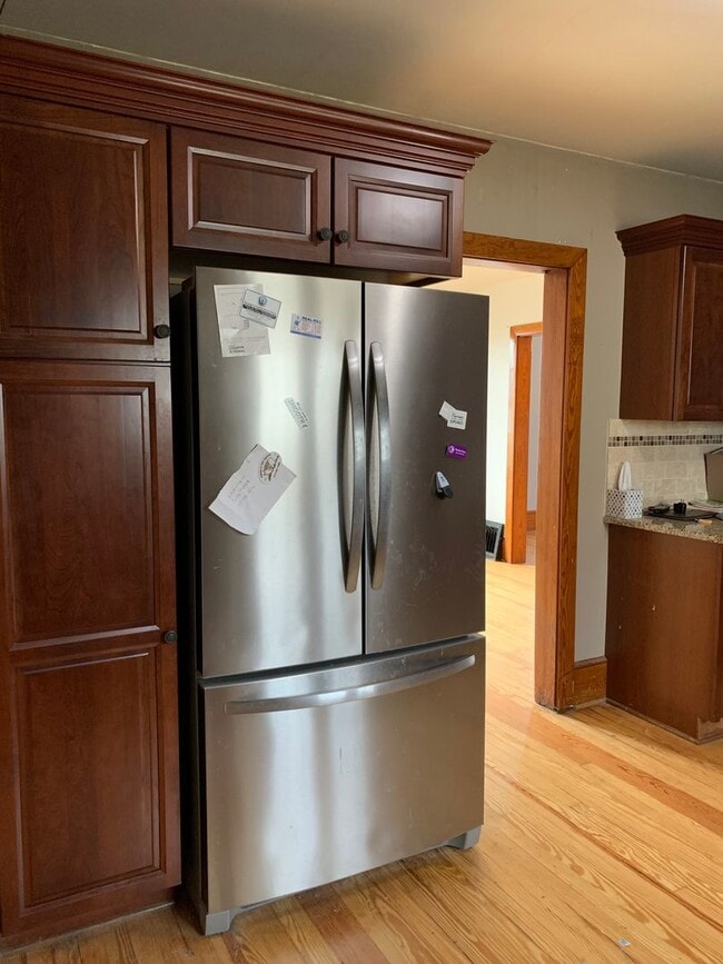 Building Photo - Charming 3-Bedroom Home on Spacious Corner...