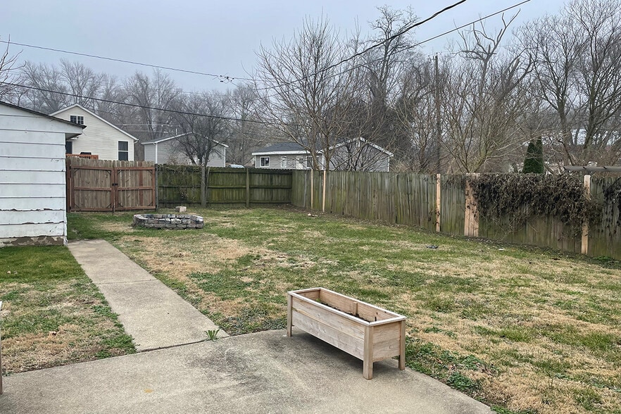 Backyard - 106 N Long St