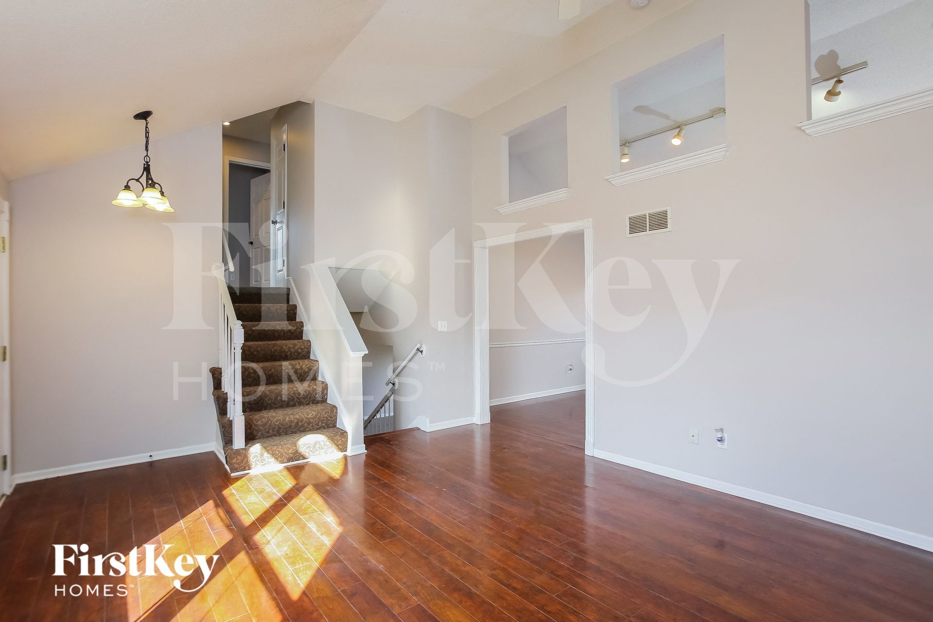 Building Photo - 1158 Blue Bird Ln