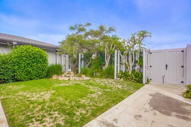 Building Photo - Modern Ocean View Home in La Jolla 4 Bed, 3 Bath