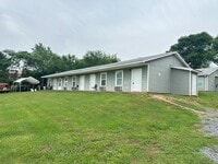 Building Photo - 8473 Hiwassee St