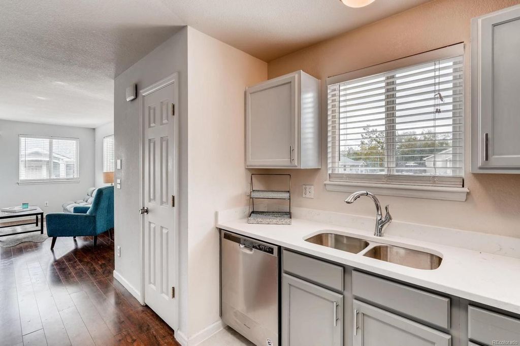Kitchen 4 - 5429 Elm Ct
