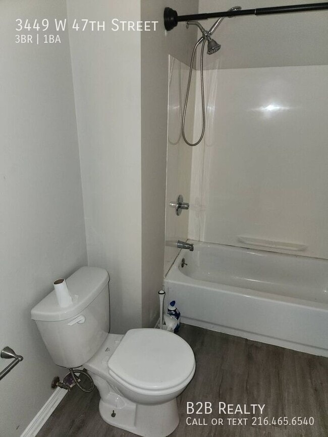 Building Photo - 3449 W 47th St