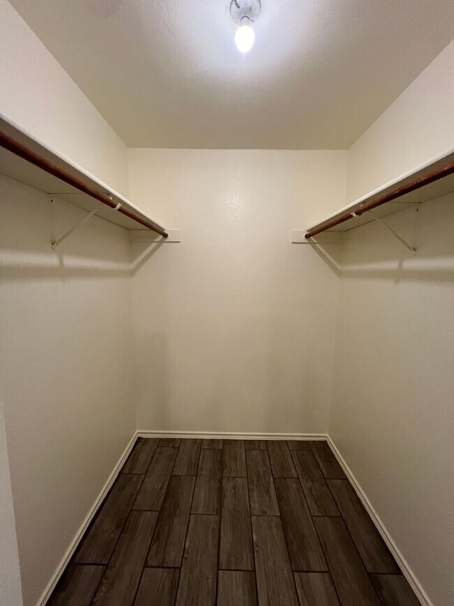 Building Photo - China Spring ISD Duplex