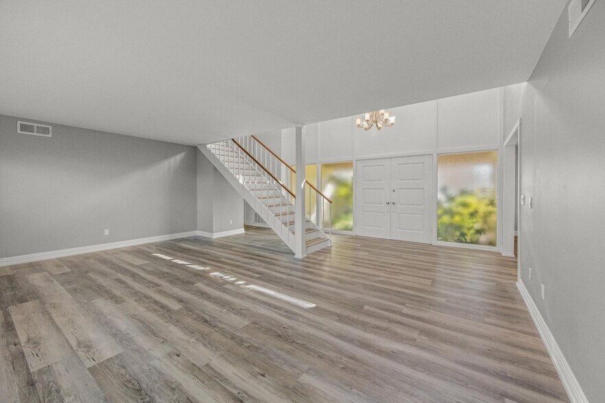 Building Photo - 32023 Wallington Ct