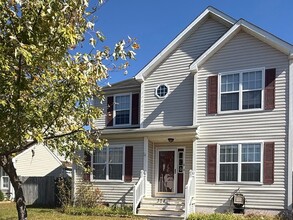 Building Photo - Beautiful 4 Bedroom Home for Rent – Pet Fr...