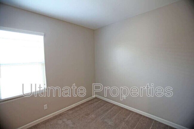 Building Photo - 20238 W Buchanan St