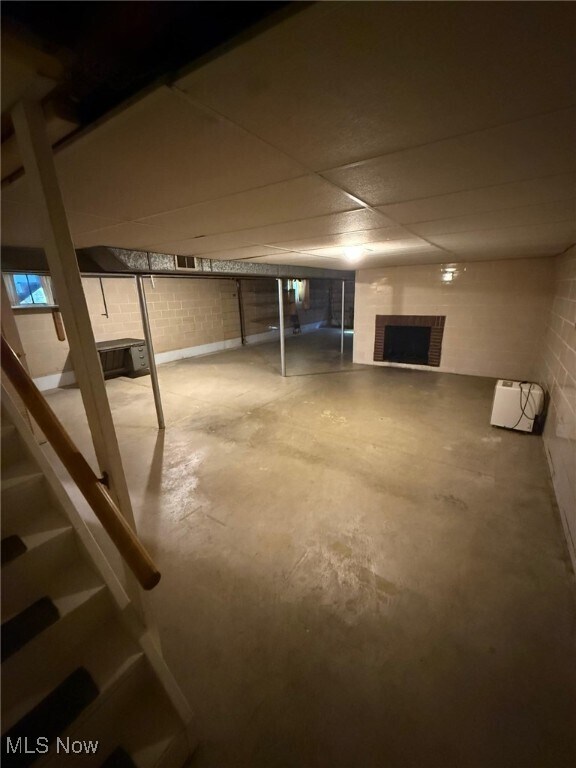 Building Photo - 4384 Parkdale Ave NW