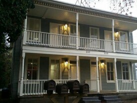 Building Photo - 259 Chautauqua Ave