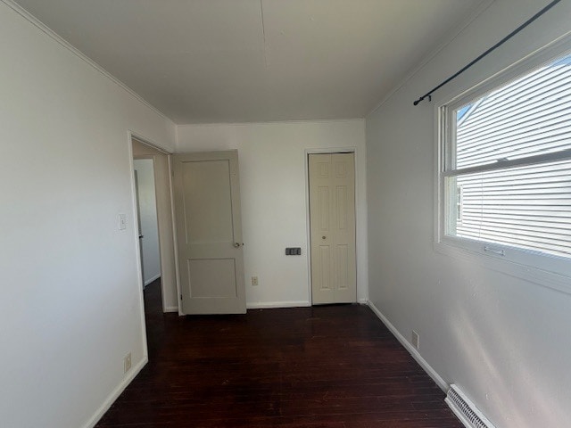 Building Photo - 530 S Kenmore St