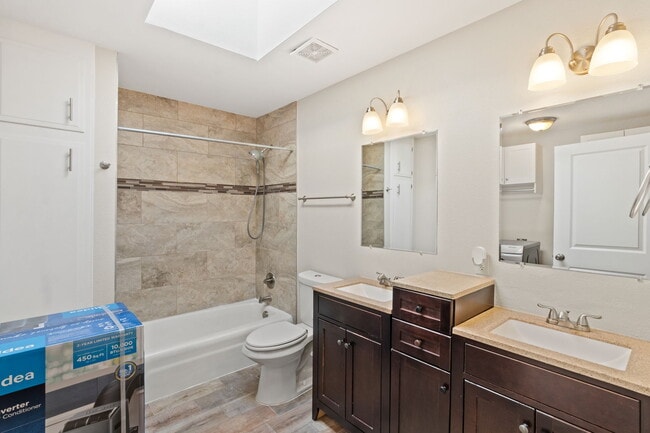 Building Photo - 2407 Virgo Dr