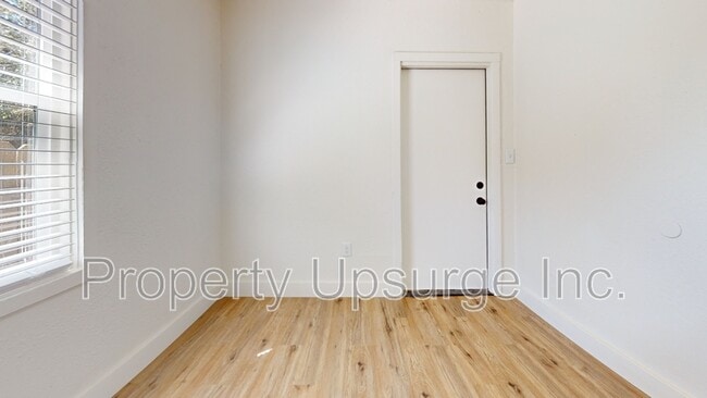 Building Photo - 4566 Virginia Ave