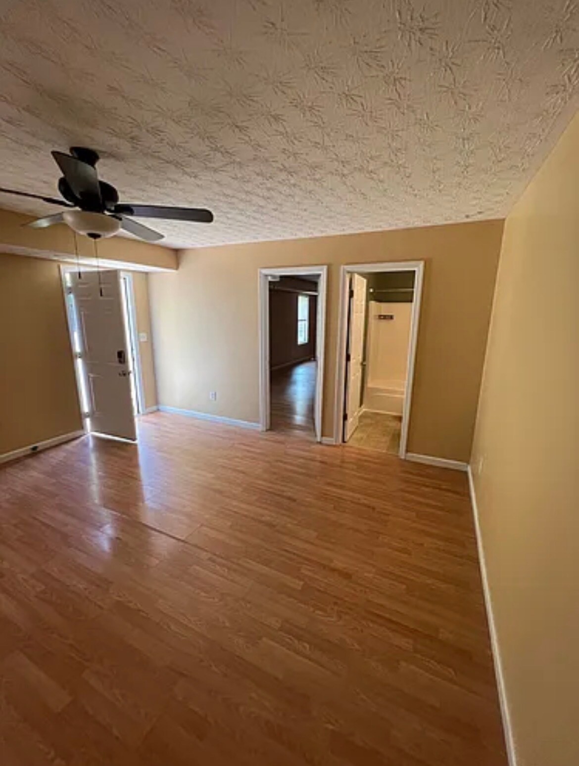 Living room - 70 Trelawney Dr