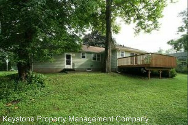 Building Photo - 3 br, 1.5 bath House - 1923 E. Court Street