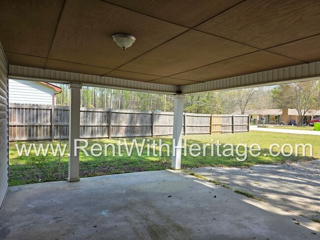 Building Photo - Awesome 3 bd/ 1.5 Bath Brick Front Ranch / No Steps / Totally Renovated / Great Location