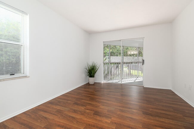 Building Photo - 3254 SE Aster Ln