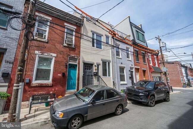 Building Photo - 1770 Waterloo St