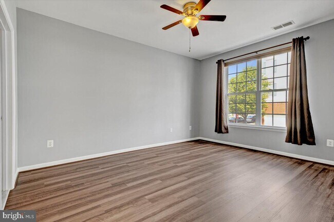 Building Photo - 11575 Cavalier Landing Ct