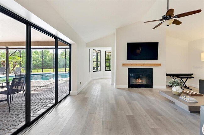 Building Photo - 352 Swansea Ct