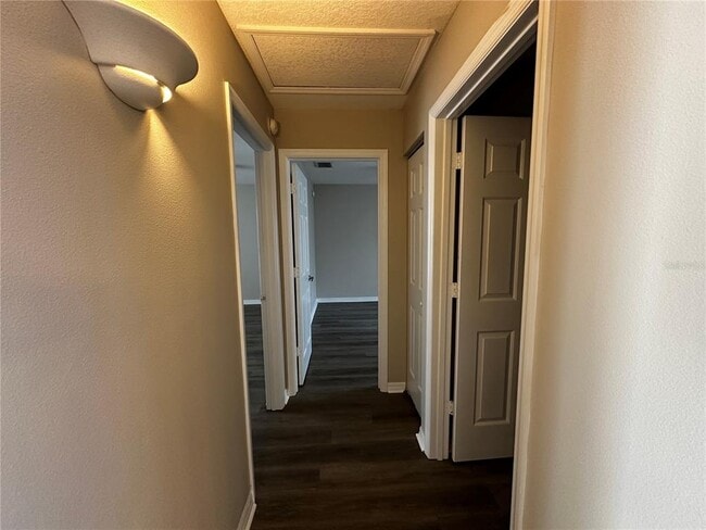 Building Photo - 9 Cedar Cir