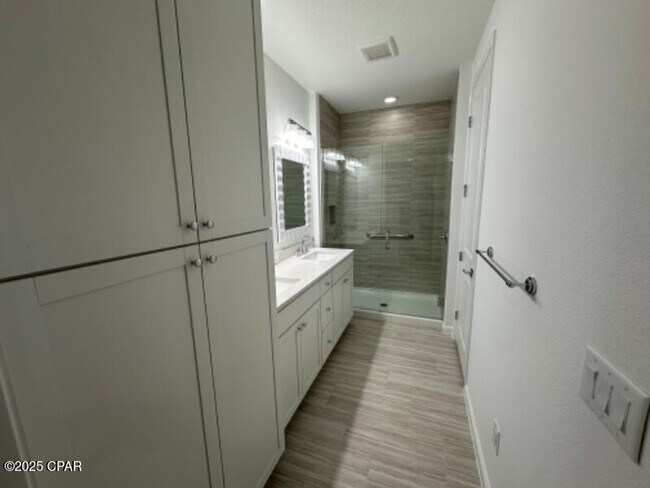 Building Photo - 8982 Coral Reef Wy