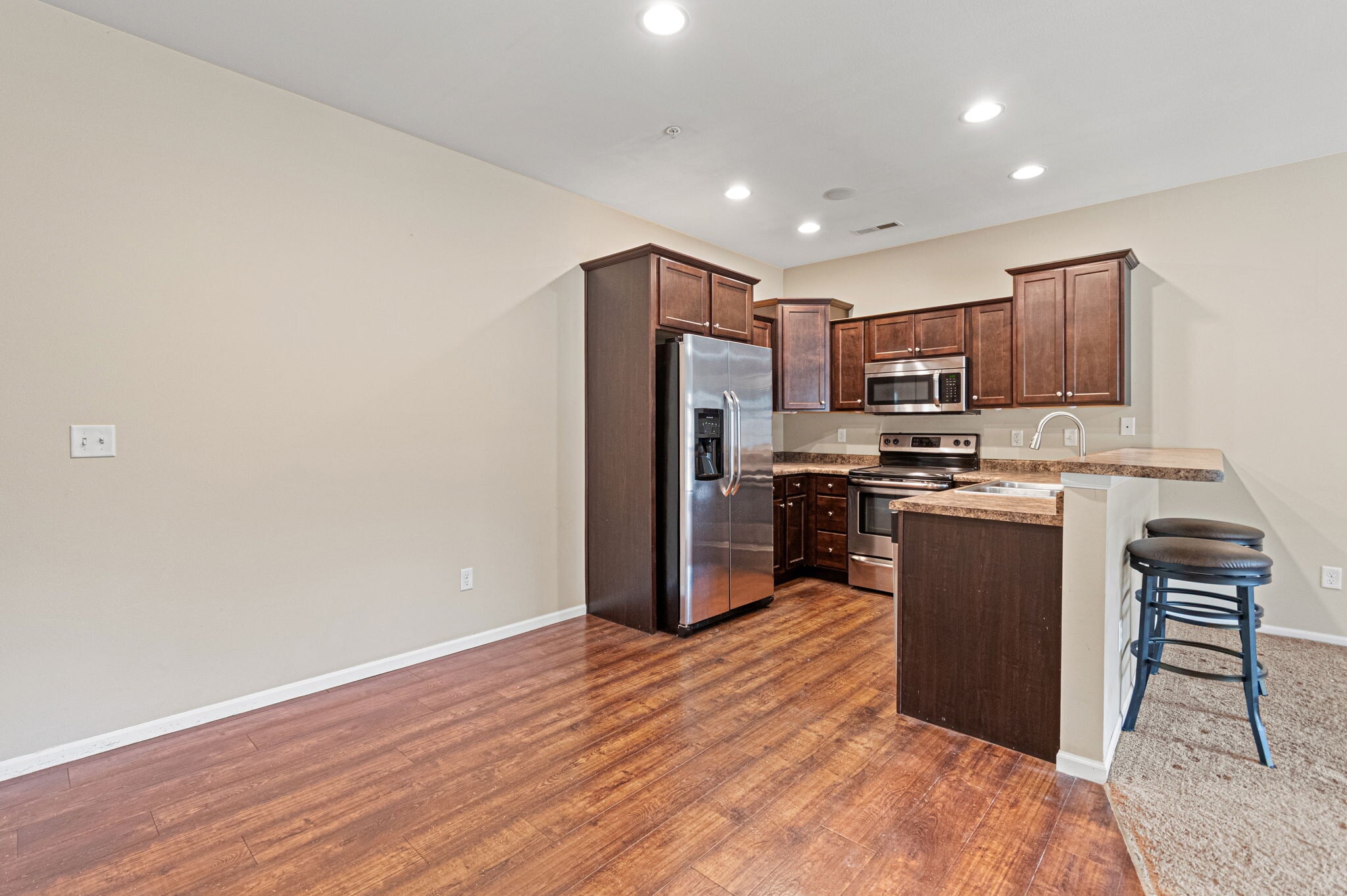 Building Photo - 414 Churchill Dr