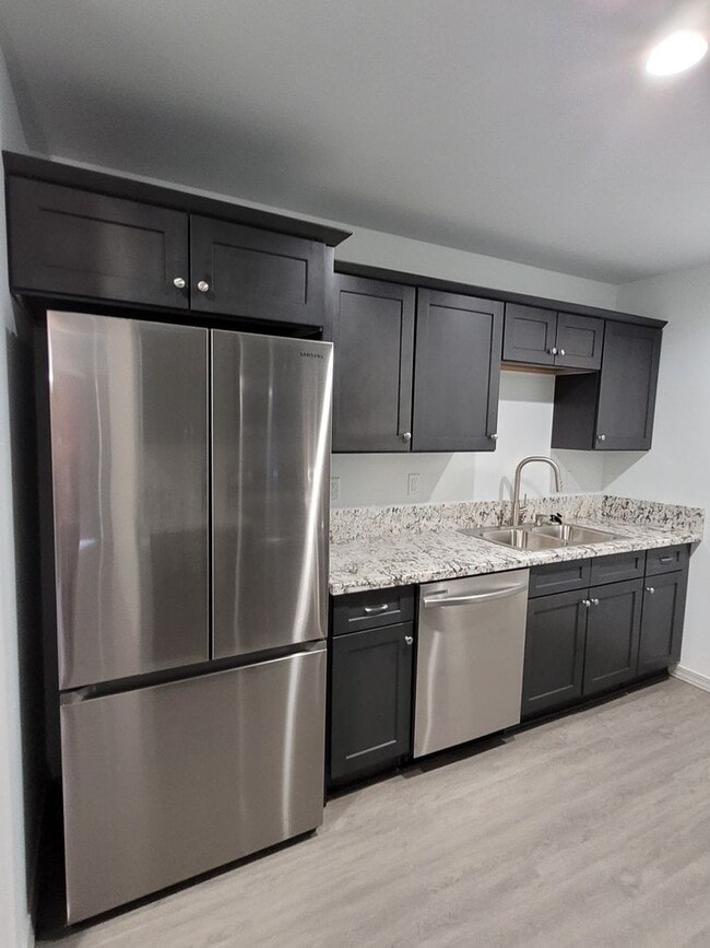 Building Photo - Brand New Construction Duplex