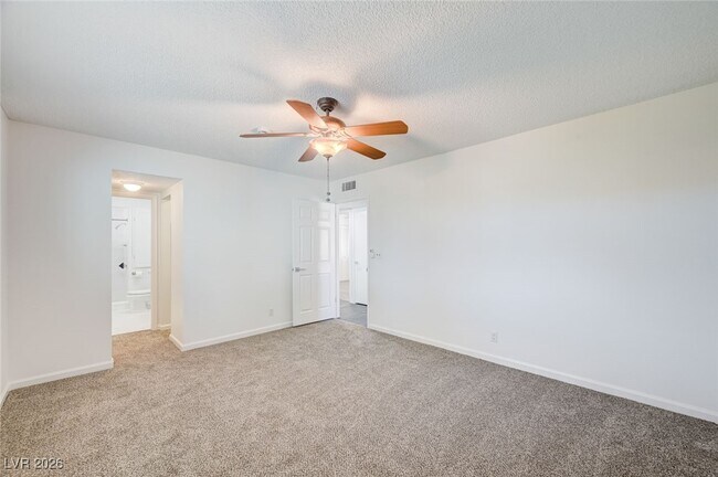 Building Photo - 4830 El Escorial Dr