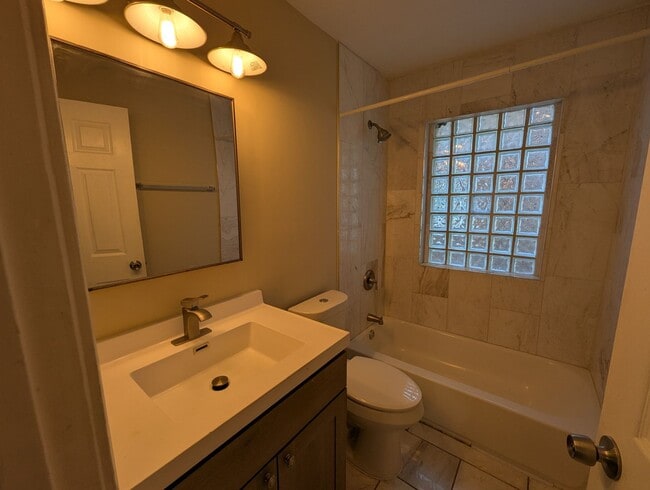 Building Photo - Greenway Glow-Up: Fully Renovated & Full o...