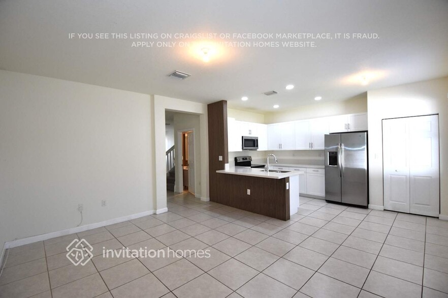 Building Photo - 3422 W 106th Terrace
