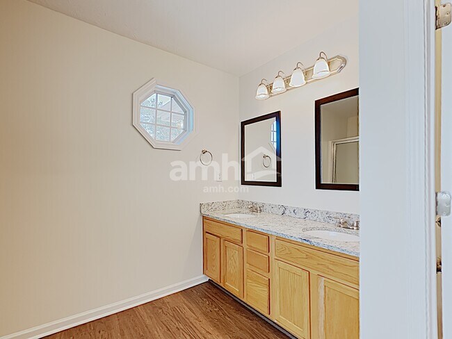 Building Photo - 2321 Temple View Court