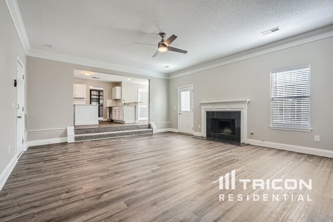 Primary Photo - 4550 Talon Way
