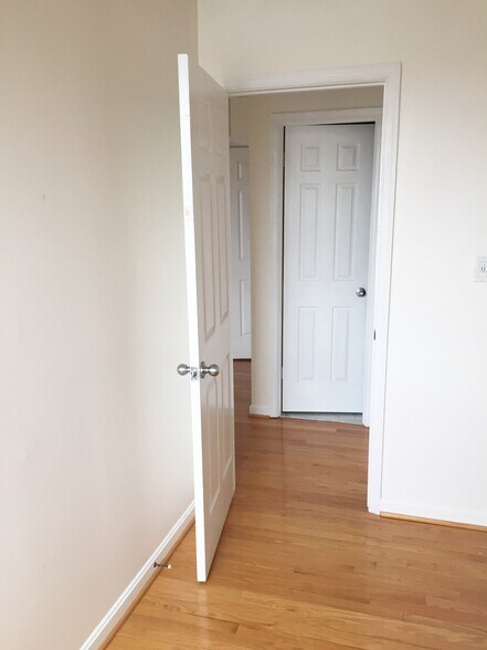 Building Photo - 730 11th St NE